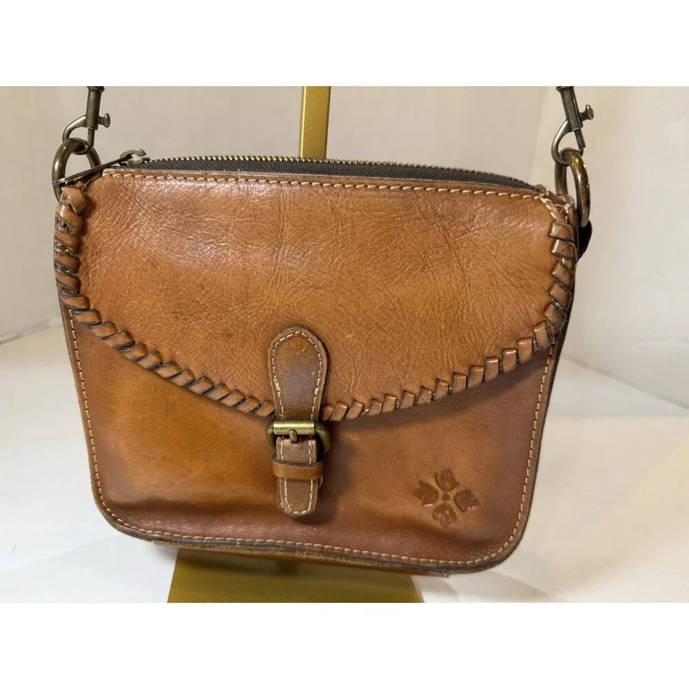 PATRICIA NASH #P53414 Crossbody with Whipstitched Detail In the Color Florence - Picture 15 of 16